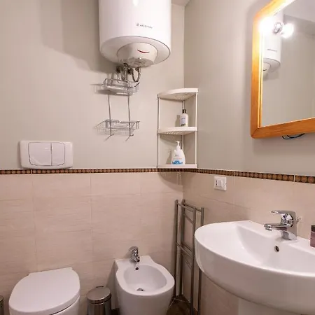 Lance With Lift, 2 Minutes Walk From The Train Station Venedig