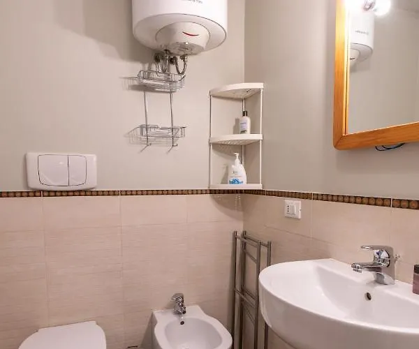 Lance With Lift, 2 Minutes Walk From The Train Station ונציה